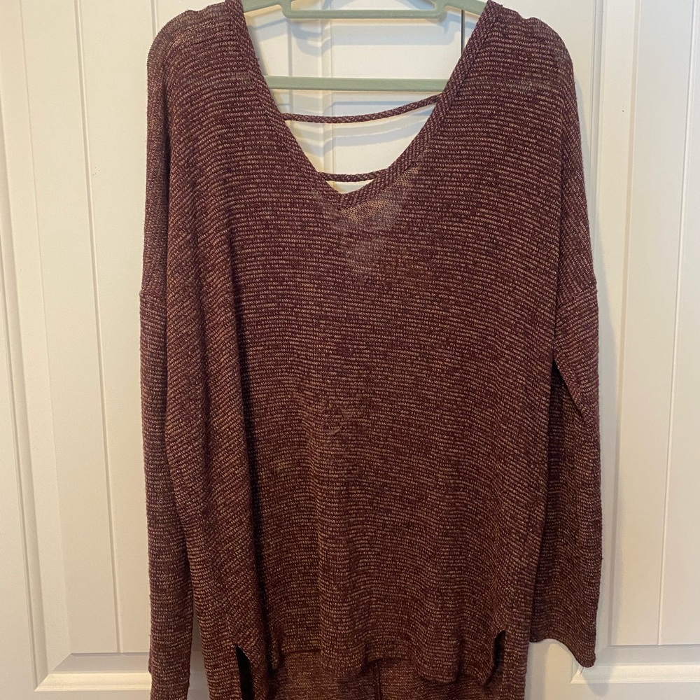 Wrangler maroon sweater